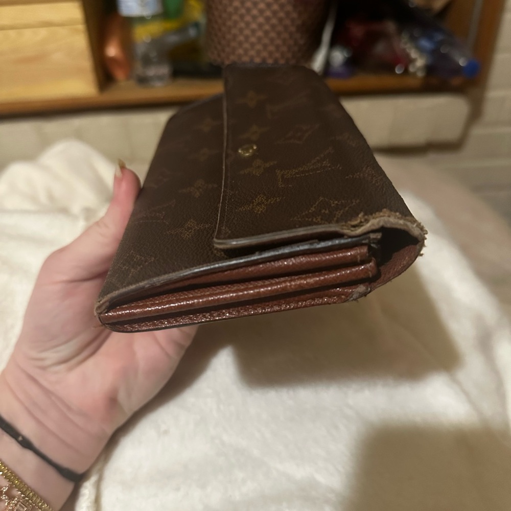 Louis Vuitton Brown Wallet - Picture 12 of 16